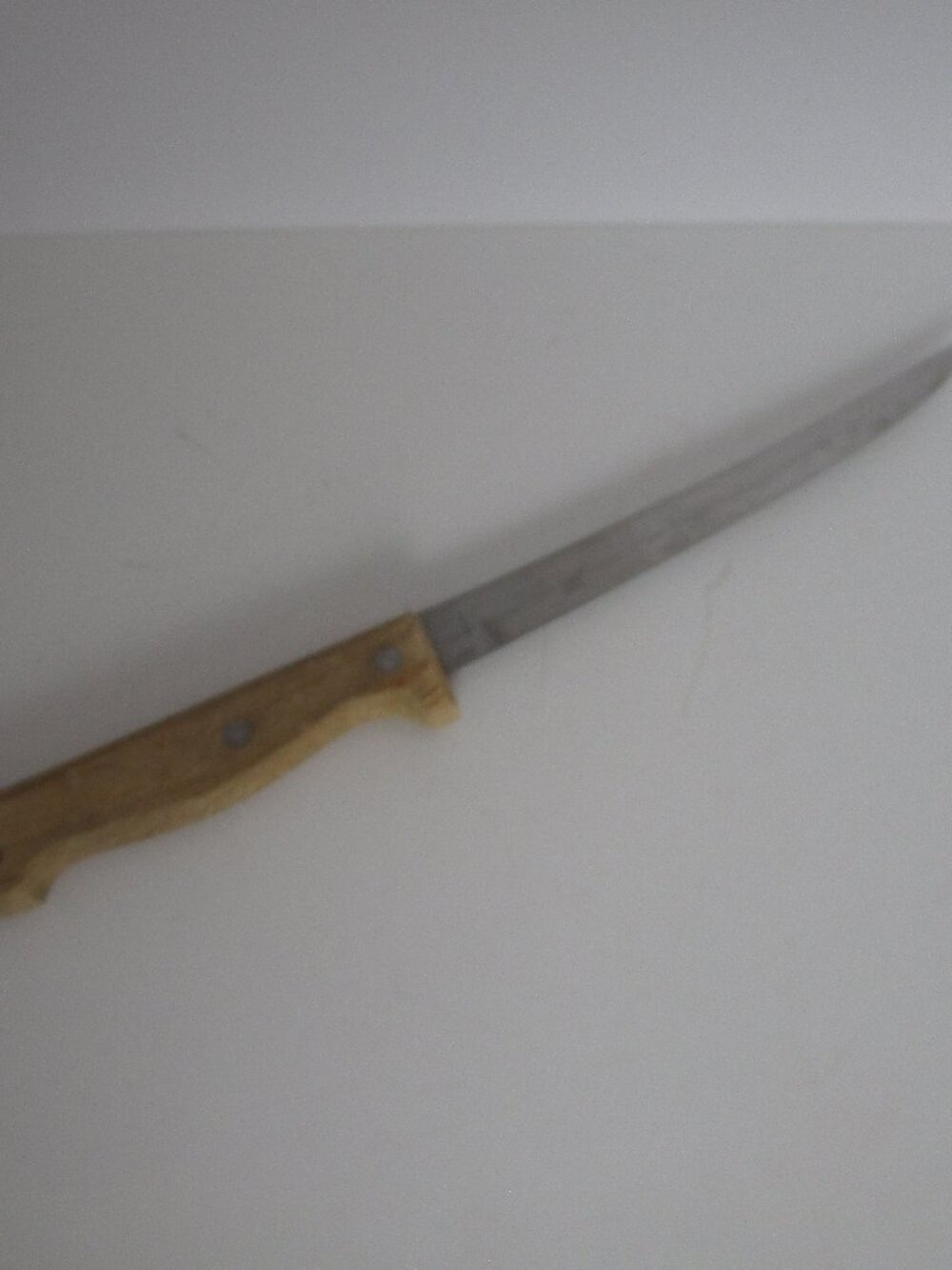 narrow bladed fillet knife